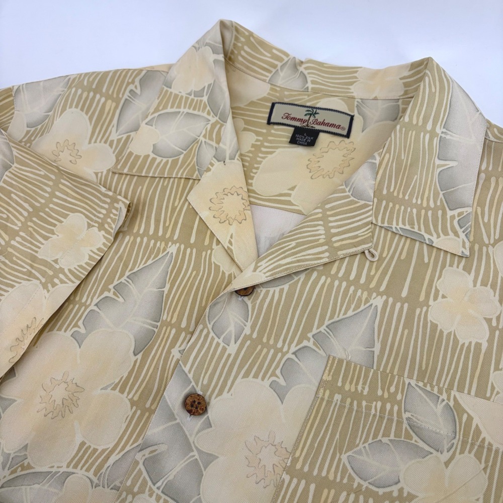 Tommy Bahama Mens L Silk Tropical Floral Camp Shirt Beige Herringbone Short SL